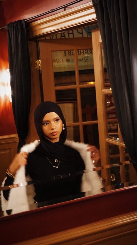 Editorial, Paris